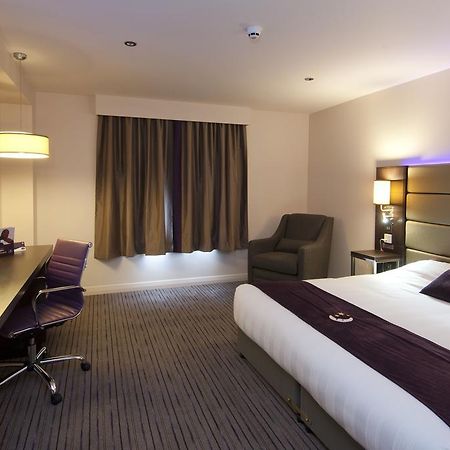 Premier Inn Uttoxeter Extérieur photo