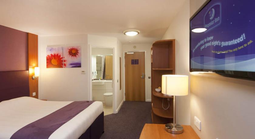 Premier Inn Uttoxeter Extérieur photo