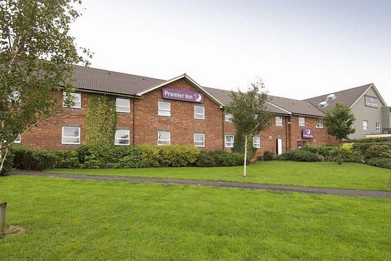 Premier Inn Uttoxeter Extérieur photo
