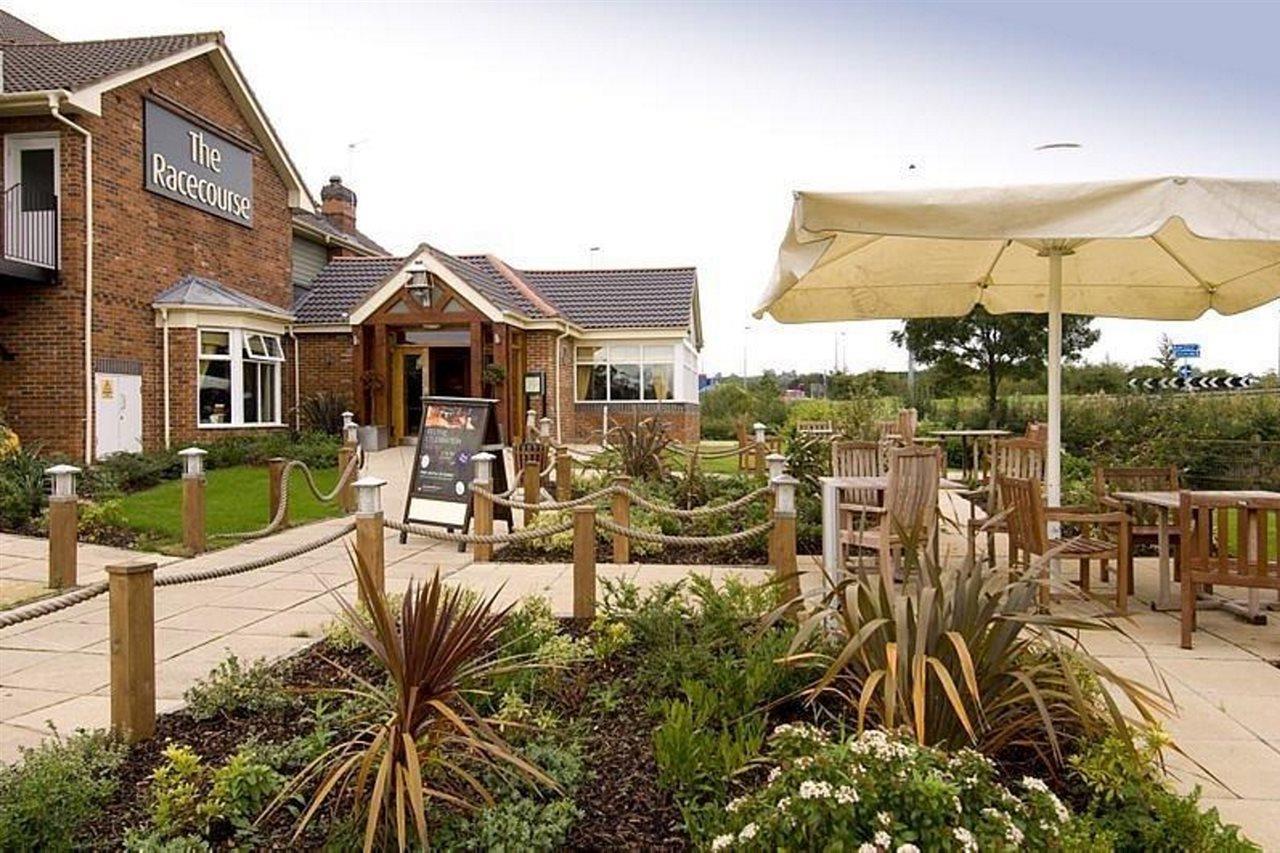 Premier Inn Uttoxeter Extérieur photo