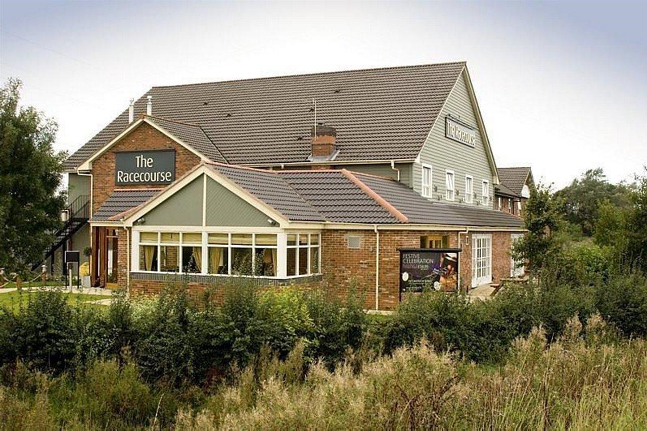 Premier Inn Uttoxeter Extérieur photo
