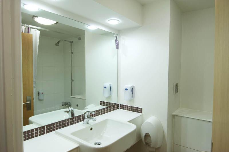 Premier Inn Uttoxeter Extérieur photo